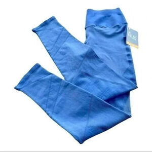 NUX Shapeshifter Compression Cropped Legging LRG